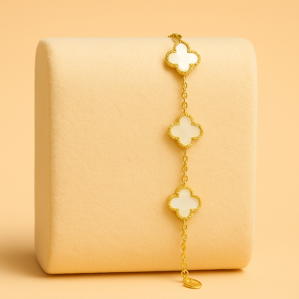 Elegant Clover Mother-of-Pearl Gold Bracelet