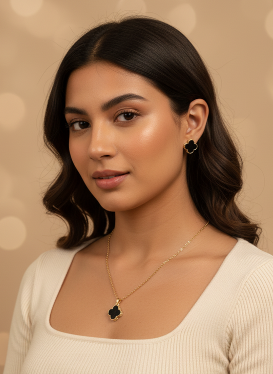 Elegant Clover Necklace & Stud Earrings Set