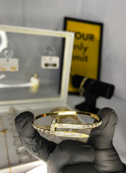 The "Clou" Statement Bangle: Baguette Diamond Nail Design Bracelet in Gold