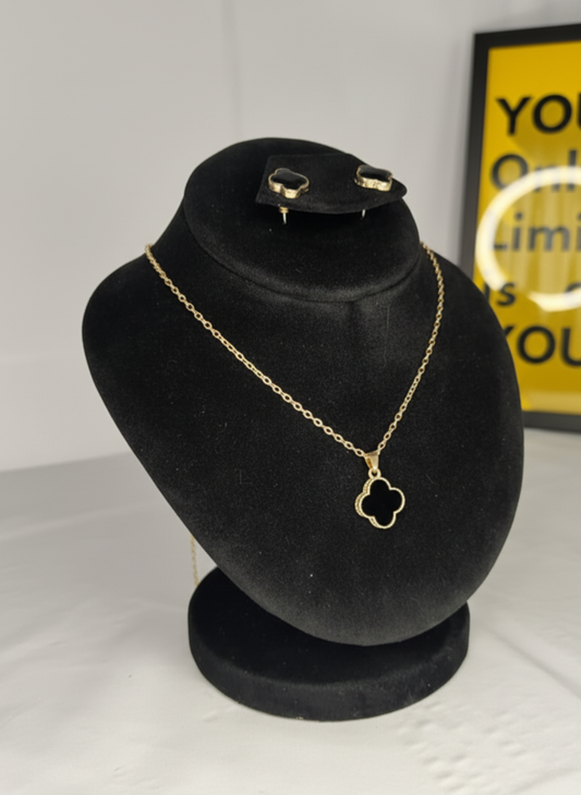 Elegant Clover Necklace & Stud Earrings Set