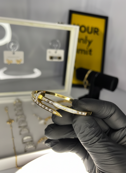 The "Clou" Statement Bangle: Baguette Diamond Nail Design Bracelet in Gold