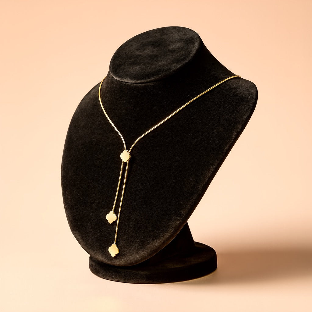 Elegant Gold Clover Pendant Necklace – Minimal Y-Style Design