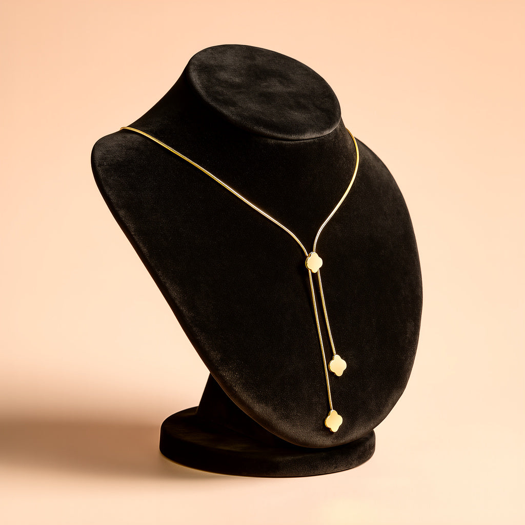 Elegant Gold Clover Pendant Necklace – Minimal Y-Style Design