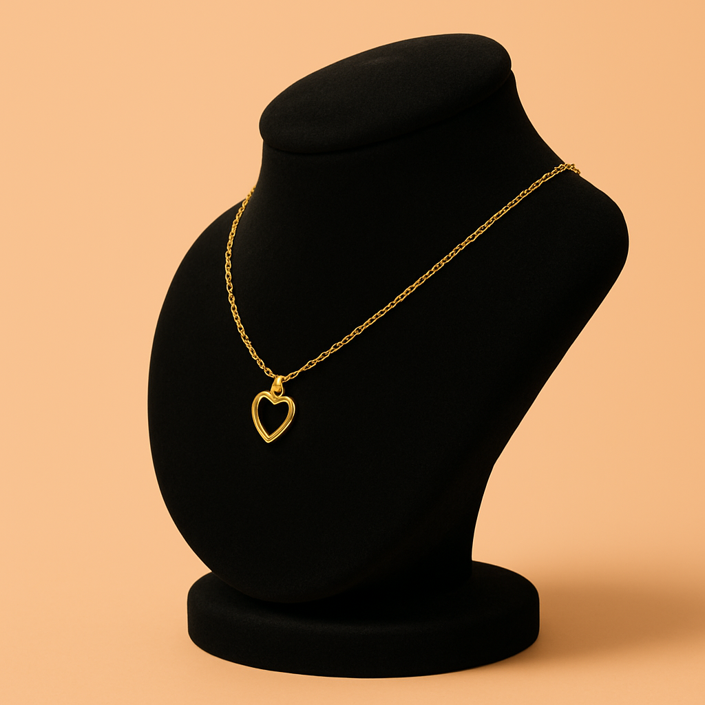 Minimalist Gold Heart Pendant Necklace